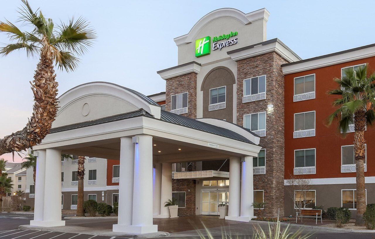 Holiday Inn Express Las Vegas Stadium Area By Ihg Exterior photo